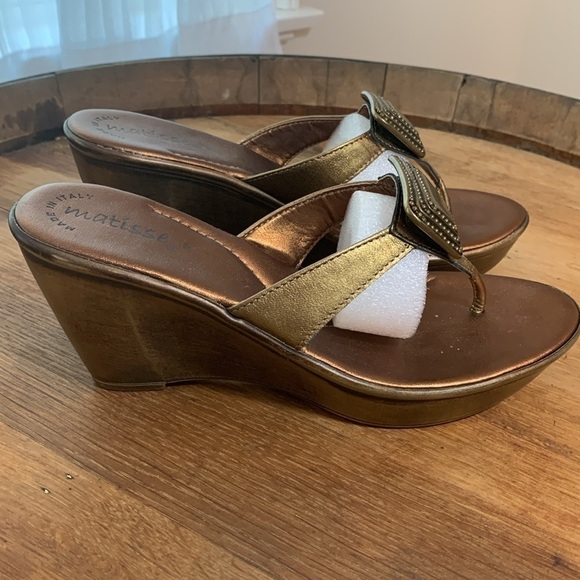 Matisse | Gold Shoes Sandals Leather Studded Slip-On Wedge Heels Made in Italy 7 - Picture 7 of 17